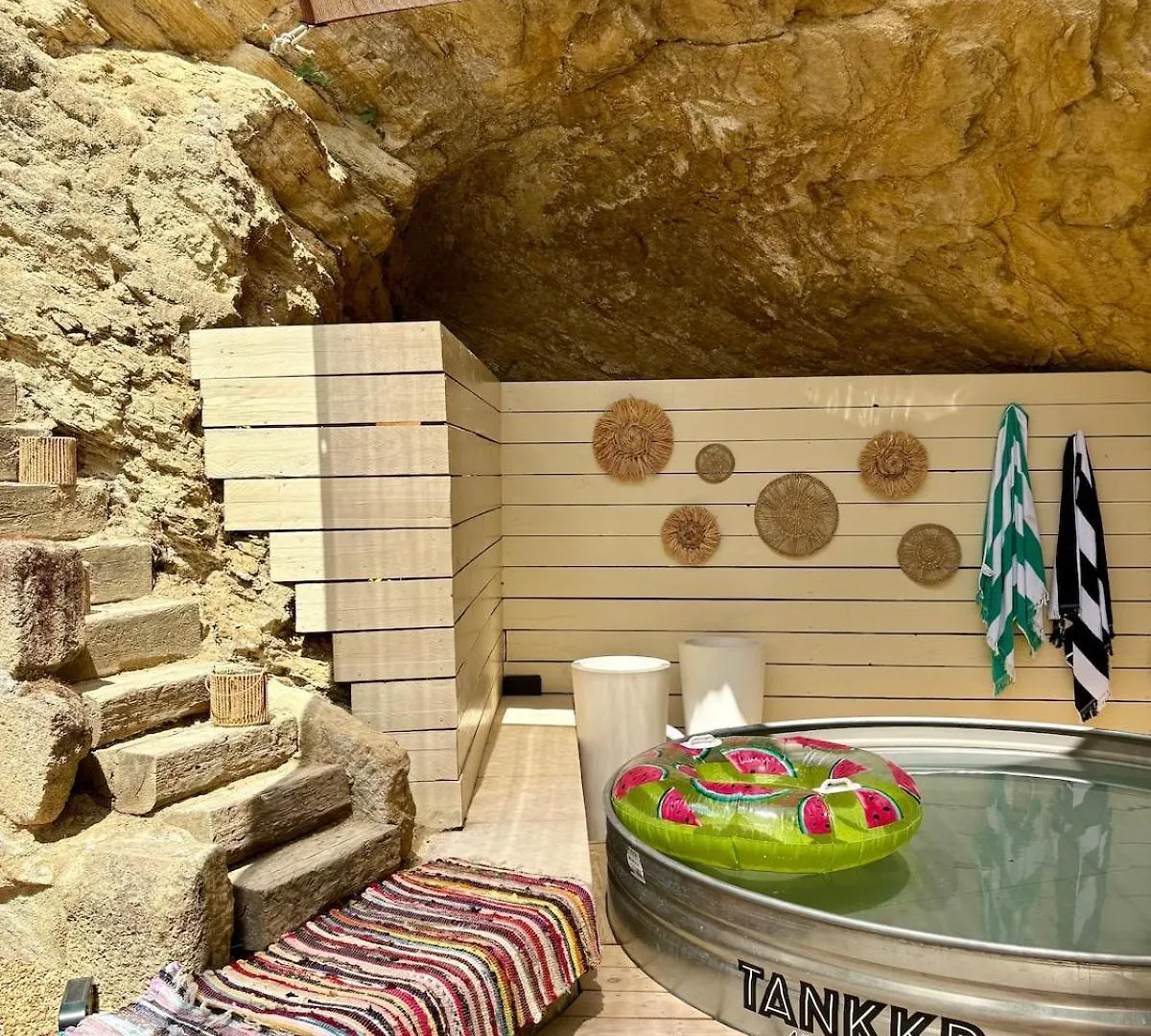 Willa Charming Provencal Retreat With A Lush Private Courtyard Rochegude  Rochegude (Drome)
