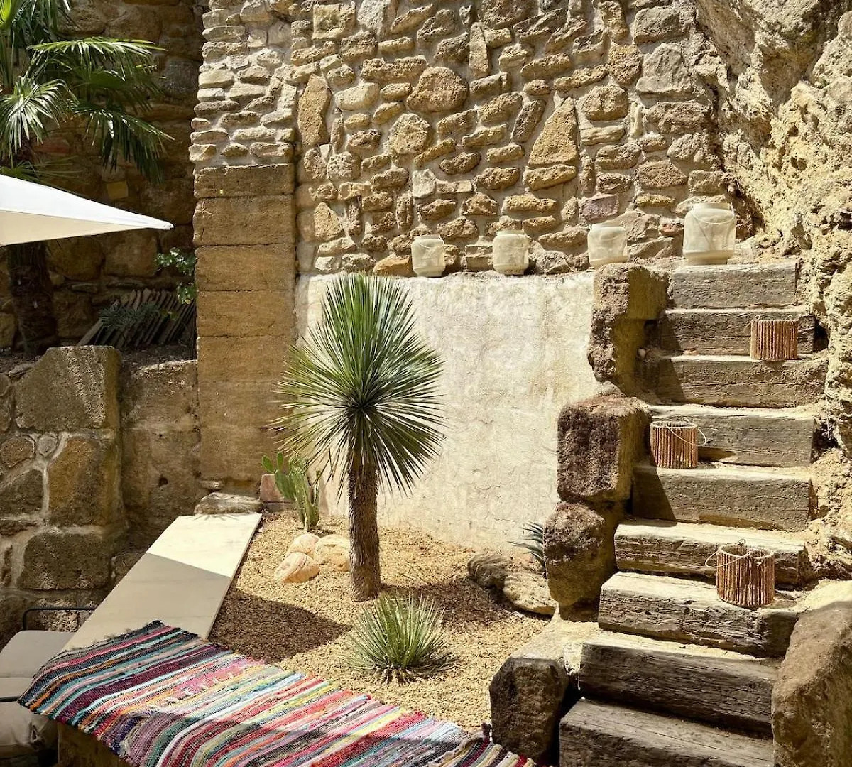 Villa Charming Provencal Retreat With A Lush Private Courtyard Rochegude  0*, Rochegude (Drome)