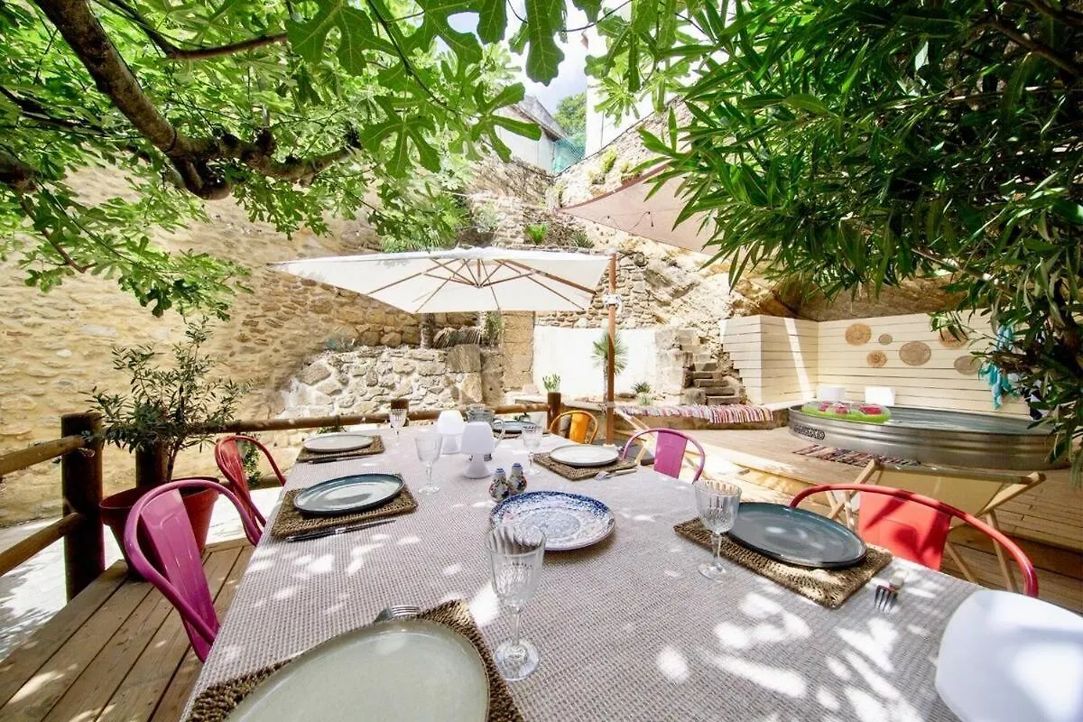 Villa Charming Provencal Retreat With A Lush Private Courtyard Rochegude  Rochegude (Drome)