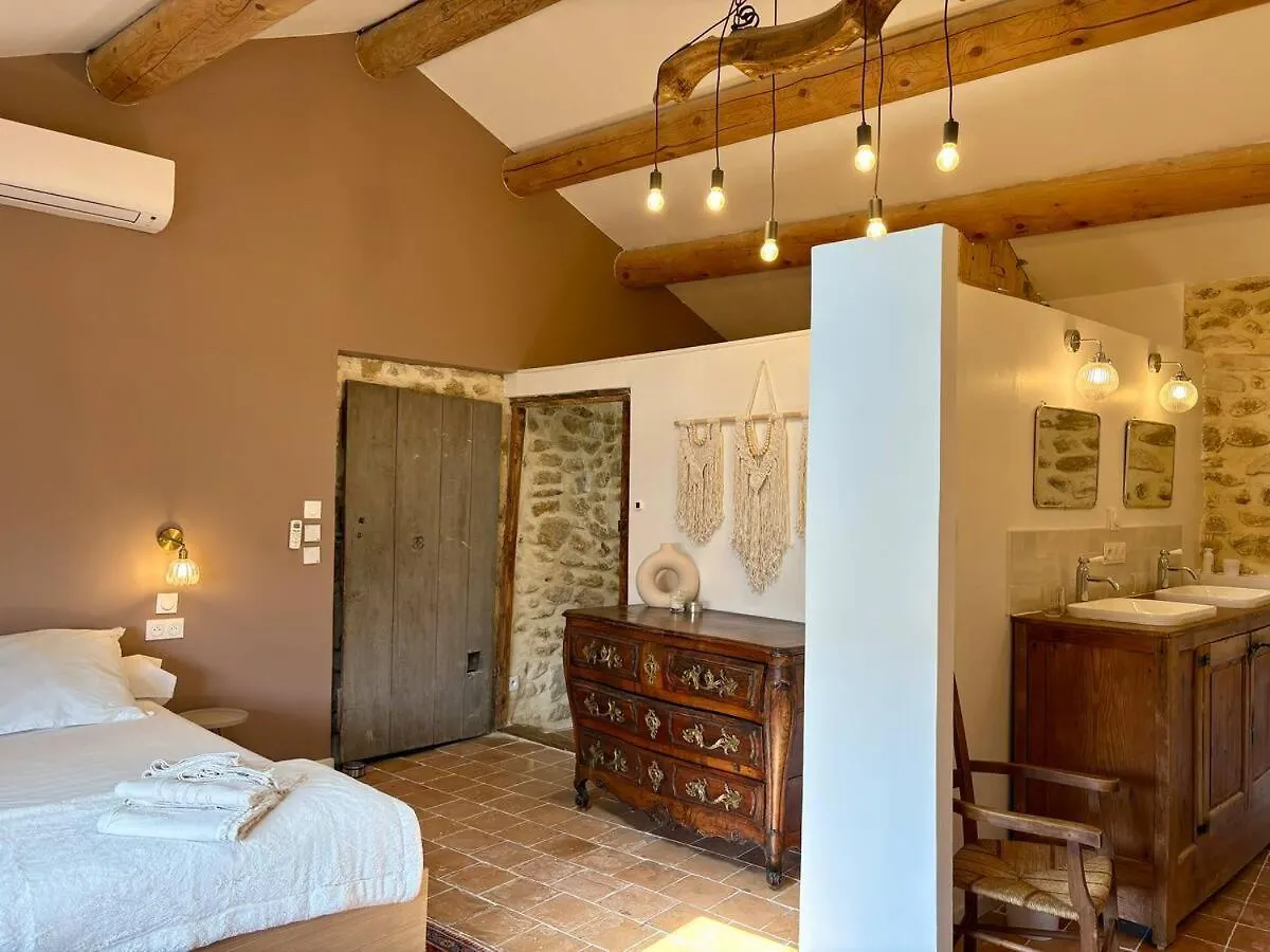 Willa Charming Provencal Retreat With A Lush Private Courtyard Rochegude  Dom wakacyjny